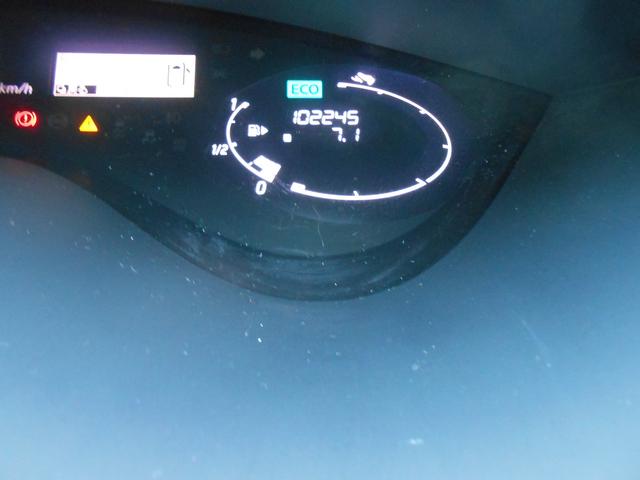 セレナ ハイウェイスター　Ｓ－ハイブリッド　両側パワースライド・純正ナビ・Ｂｌｕｅｔｏｏｔｈ・バックカメラ・ＥＴＣ・ＨＩＤ・スマーキー２個・禁煙車（11枚目）