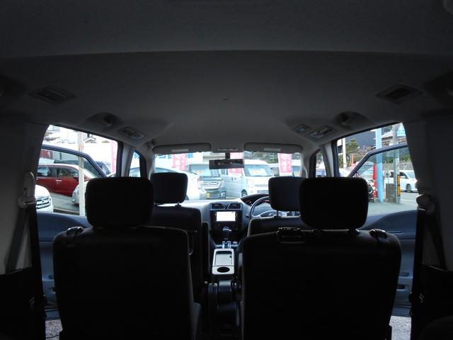 セレナ ハイウェイスター　Ｓ－ハイブリッド　両側パワースライド・純正ナビ・Ｂｌｕｅｔｏｏｔｈ・バックカメラ・ＥＴＣ・ＨＩＤ・スマーキー２個・禁煙車（22枚目）