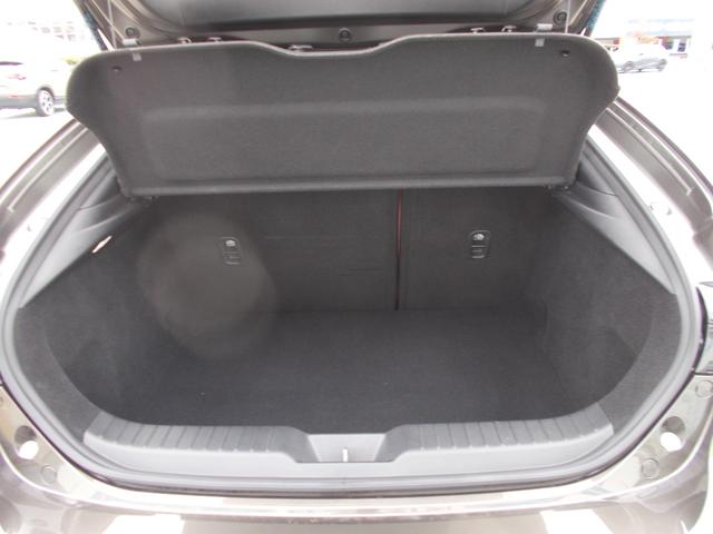 MAZDA3ファストバック 20Sバーガンディ セレクション マツダレーダークルーズコントロールMRCC バックカメラ BOSEサウンドシステム ETC車載器(17枚目)