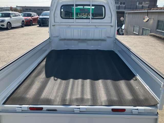 キャリイトラック ＫＣエアコン・パワステ　ＡＭ／ＦＭチューナー（17枚目）