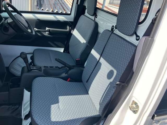 キャリイトラック ＫＣエアコン・パワステ　ＡＭ／ＦＭチューナー（18枚目）