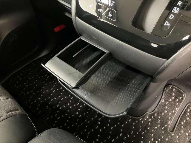 デリカミニ T プレミアム ディスプレイオーディオ 全方位モニター(14枚目)