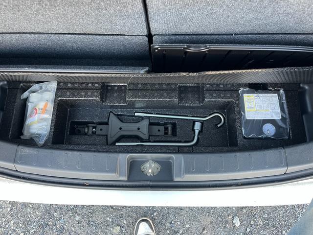 ワゴンRスティングレー X 4WD スマートキー プッシュスタート ABS アルミ ベンチシート 盗難防止システム(9枚目)