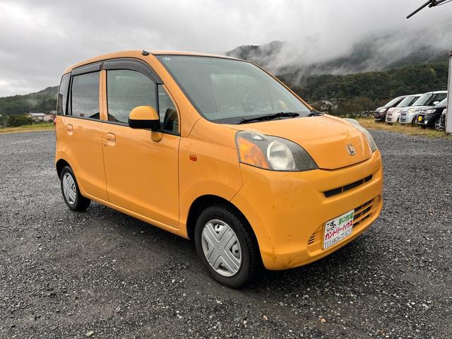 ライフ Ｇ　キーレス　ナビ　バックカメラ　ＥＴＣ　ＣＤ　ＡＢＳ　ベンチシート　オールシーズンタイヤ（3枚目）