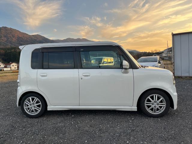 ムーヴコンテ カスタム　Ｘ　ローダウン　スマートキー　バックカメラ　ＥＴＣ　ＡＢＳ　ベンチシート　盗難防止システム　冬タイヤ装着（4枚目）