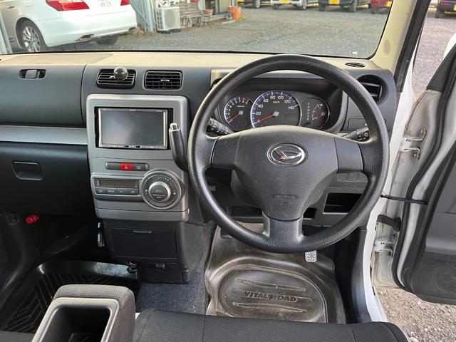 ムーヴコンテ カスタム　Ｘ　ローダウン　スマートキー　バックカメラ　ＥＴＣ　ＡＢＳ　ベンチシート　盗難防止システム　冬タイヤ装着（10枚目）