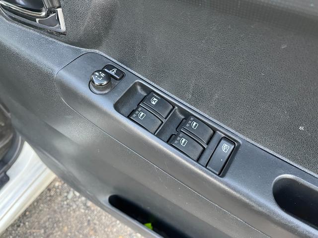 ムーヴコンテ カスタム　Ｘ　ローダウン　スマートキー　バックカメラ　ＥＴＣ　ＡＢＳ　ベンチシート　盗難防止システム　冬タイヤ装着（15枚目）