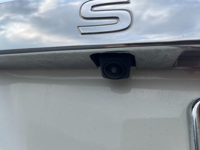 セレナ ハイウェイスター　Ｓ－ハイブリッド　Ｖセレクション　インテリキー　プッシュスタート　リア両側電動スライドドア　ナビ　ＴＶ　バックカメラ　ＥＴＣ　クルーズコントロール　後席モニター　ＡＢＳ　アルミ（9枚目）