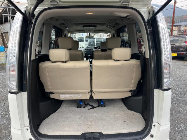 セレナ ハイウェイスター　Ｓ－ハイブリッド　Ｖセレクション　インテリキー　プッシュスタート　リア両側電動スライドドア　ナビ　ＴＶ　バックカメラ　ＥＴＣ　クルーズコントロール　後席モニター　ＡＢＳ　アルミ（10枚目）