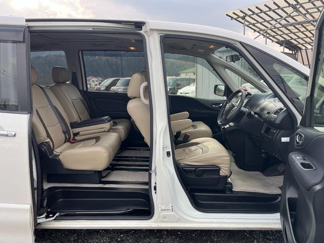 セレナ ハイウェイスター　Ｓ－ハイブリッド　Ｖセレクション　インテリキー　プッシュスタート　リア両側電動スライドドア　ナビ　ＴＶ　バックカメラ　ＥＴＣ　クルーズコントロール　後席モニター　ＡＢＳ　アルミ（33枚目）