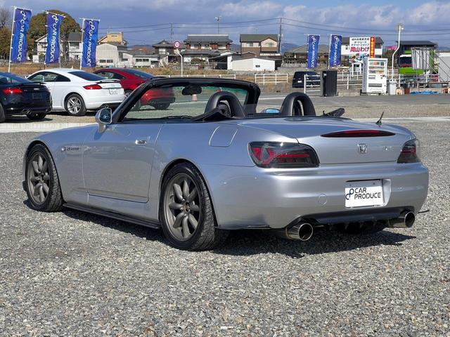 Ｓ２０００ ベースグレード　ＡＰ１・ハーフレザー・ＨＩＤヘッドライト・テイン車高調・ワタナベ１７インチホイール・ロッソモデロマフラー・ＭＯＭＯステアリング・社外タワーバー・社外テール・カーボンボンネット・ＥＴＣ・（26枚目）