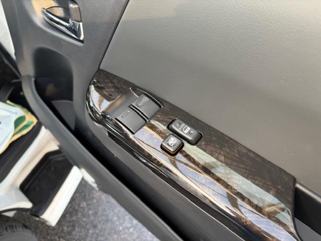 ハイエースバン スーパーGL ダークプライムII トヨタセフティーS モデリスタエアロ ディーゼルターボ パノラマカメラ デジタルインナーミラー 両側パワースライドドア モデリスタLEDカーゴライト ハーフレザーシート(34枚目)