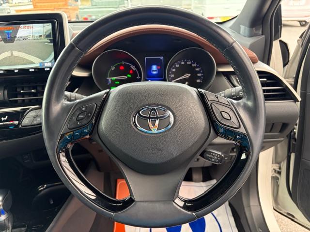 C-HR G モード ブルーノ トヨタセフティーS モデリスタエアロ 純正ナビ フルセグ フロントカメラ バックカメラ BSM ハーフレザーシート シーケンシャルLEDライト 純正18インチホイール(8枚目)