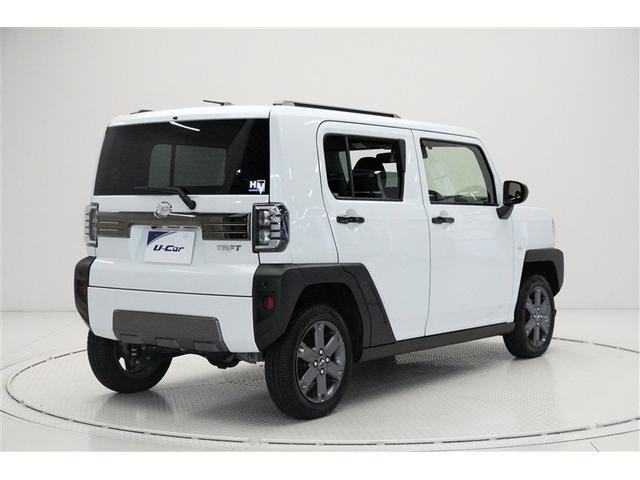 タフト Ｇ　ダーククロムベンチャー　誤発進抑制機能　オートクルーズ　フルタイム４ＷＤ　横滑り防止　スカイルーフ　アイドリングストップ車　ＥＴＣ　インテリキー　エアバック　盗難防止装置　オートエアコン　ＬＥＤヘッドライト　ＡＢＳ（3枚目）