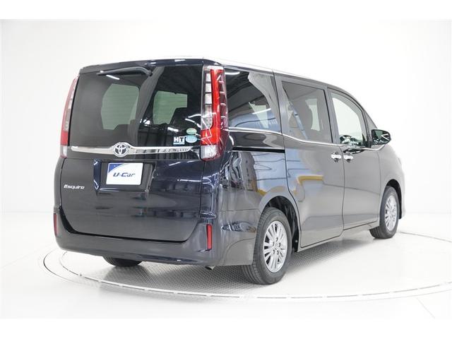 エスクァイア Gi ブラックテーラード 衝突軽減システム キーレス アイスト アルミ ナビTV ETC車載器 オートエアコン 横滑り防止 LEDランプ ABS ミュージックプレイヤー接続可 スマートキー ワンオーナー クルコン 3列シート(4枚目)