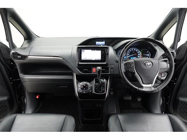 エスクァイア Gi ブラックテーラード 衝突軽減システム キーレス アイスト アルミ ナビTV ETC車載器 オートエアコン 横滑り防止 LEDランプ ABS ミュージックプレイヤー接続可 スマートキー ワンオーナー クルコン 3列シート(5枚目)