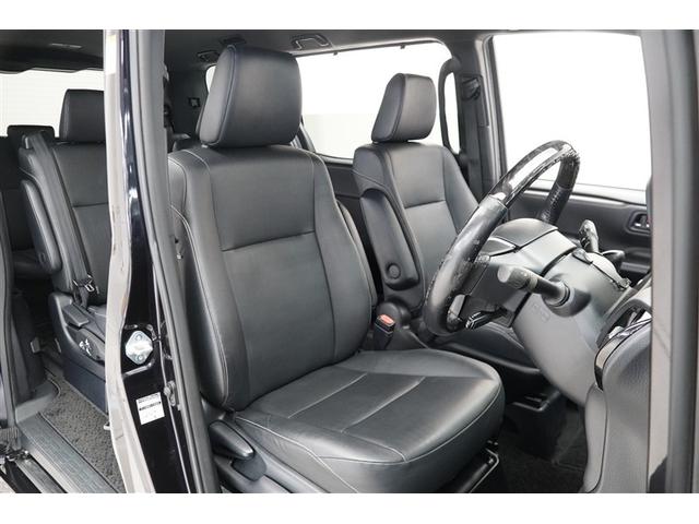 エスクァイア Gi ブラックテーラード 衝突軽減システム キーレス アイスト アルミ ナビTV ETC車載器 オートエアコン 横滑り防止 LEDランプ ABS ミュージックプレイヤー接続可 スマートキー ワンオーナー クルコン 3列シート(6枚目)