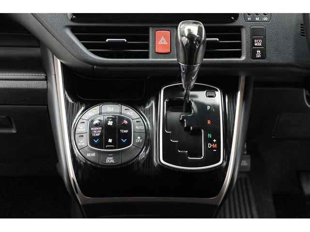 エスクァイア Gi ブラックテーラード 衝突軽減システム キーレス アイスト アルミ ナビTV ETC車載器 オートエアコン 横滑り防止 LEDランプ ABS ミュージックプレイヤー接続可 スマートキー ワンオーナー クルコン 3列シート(12枚目)