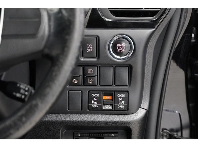 エスクァイア Gi ブラックテーラード 衝突軽減システム キーレス アイスト アルミ ナビTV ETC車載器 オートエアコン 横滑り防止 LEDランプ ABS ミュージックプレイヤー接続可 スマートキー ワンオーナー クルコン 3列シート(18枚目)