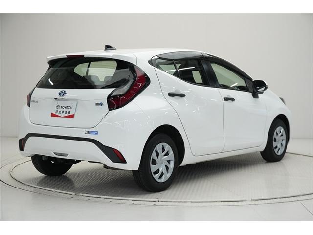 アクア Ｂ　ＡＣ１００Ｖ　エアコン　前席パワーウィンドウ　ＥＳＣ　オートクルーズコントロール　ＬＥＤライト　エアバッグ　メモリーナビ　パワステ　ナビ　ミュージックプレイヤー接続可　ＥＴＣ　Ｂカメラ　ＡＢＳ（3枚目）