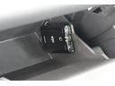 ＲＺ　地デジフルセグ　１オーナ　リヤカメラ　ハーフレザーシート　ＬＥＤヘッドライト　盗難防止システム　スマートキー　ＴＶナビ　パワーウィンドゥ　横滑り防止　アルミホイール　オートエアコン　キーレス　ＡＢＳ（20枚目）