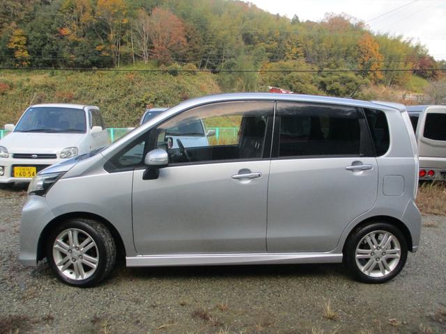 ムーヴ カスタム　ＲＳ　ＳＡ　ターボ　ＤＶＤ再生フルセグナビ　スマートキー　ＨＩＤオートライト　アイドリングストップ　スマートアシスト　衝突被害軽減システム　盗難防止装置　衝突安全ボディー　禁煙（6枚目）