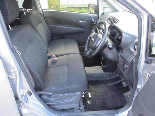 ムーヴ カスタム　ＲＳ　ＳＡ　ターボ　ＤＶＤ再生フルセグナビ　スマートキー　ＨＩＤオートライト　アイドリングストップ　スマートアシスト　衝突被害軽減システム　盗難防止装置　衝突安全ボディー　禁煙（11枚目）