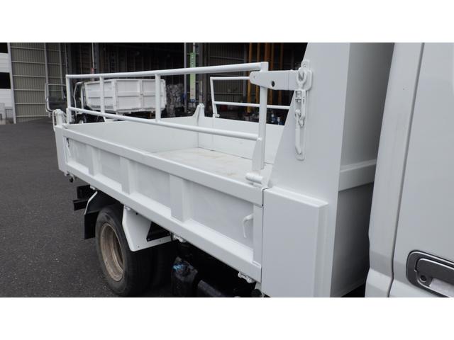 キャンター 3t ダンプ 全低床 メッキパーツ コボレン枠付 5速MT(30枚目)