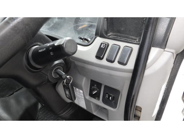 キャンター 3t ダンプ 全低床 メッキパーツ コボレン枠付 5速MT(70枚目)