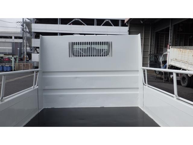キャンター 　３ｔ　ダンプ　全低床　コボレン枠付　マニュアル５速（40枚目）