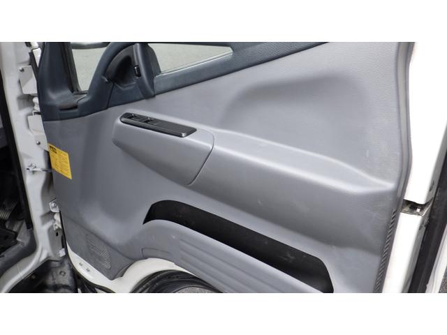 キャンター 　３ｔ　ダンプ　全低床　コボレン枠付　マニュアル５速（66枚目）