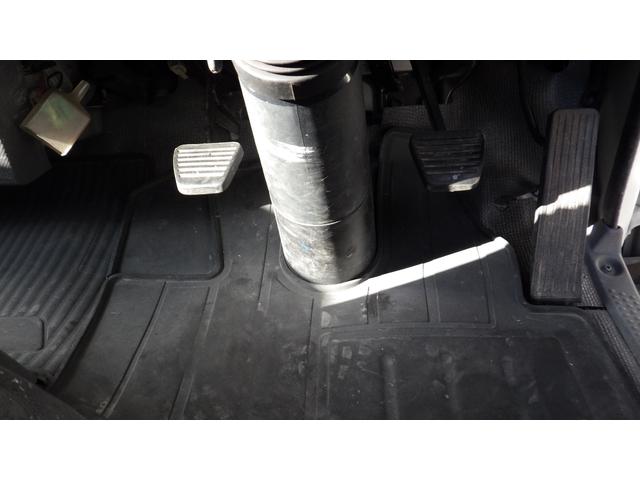 エルフトラック 3t 新明和製アームロール 4立米コンテナ付 予備検付(〜8年1月16日) マニュアル6速 ETC(70枚目)