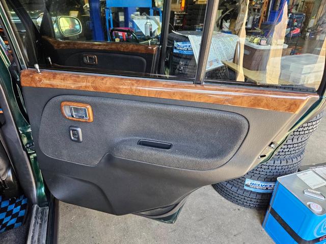 ミラジーノ ミニライトスペシャル　後期型　走行距離３１０００キロ　タイミングベルト＆ウォーターポンプ交換　純正レザー調黒シート　フォグ　Ｆリップ付　黒１４インチアルミ　国産タイヤ４本交換　ウッド調パネル　ウッドコンビハンドル　キーレス（39枚目）