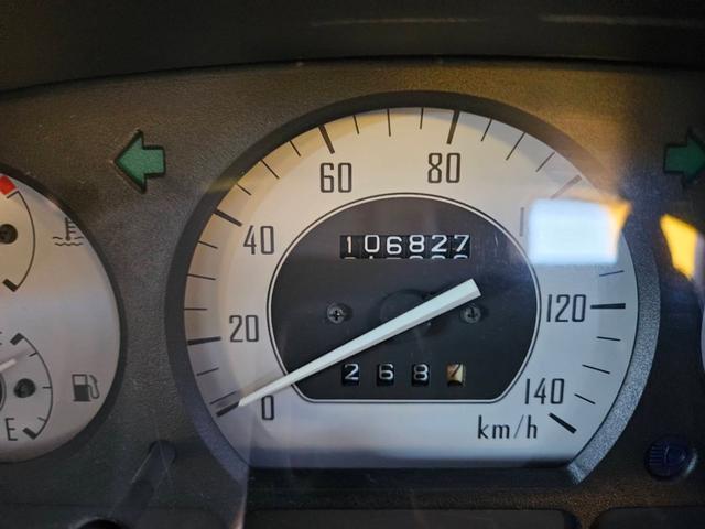ミラジーノ ジーノターボ　色替グレー塗装済　ターボ　４ＷＤ　５速ミッション　タイミングベルト交換済　ブラウン革調シートカバー　ＣＤ　ＥＴＣ　ヘッドライトバイザー　ミニライトアルミ　フォグ　ウッドコンビハンドル　ウッド調パネル（11枚目）