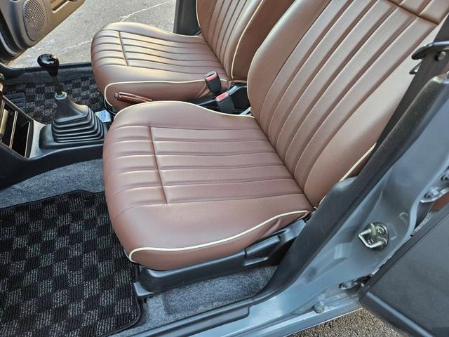 ミラジーノ ジーノターボ　色替グレー塗装済　ターボ　４ＷＤ　５速ミッション　タイミングベルト交換済　ブラウン革調シートカバー　ＣＤ　ＥＴＣ　ヘッドライトバイザー　ミニライトアルミ　フォグ　ウッドコンビハンドル　ウッド調パネル（25枚目）