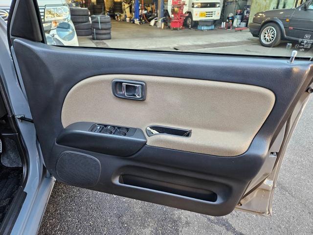 ミラジーノ ジーノターボ　色替グレー塗装済　ターボ　４ＷＤ　５速ミッション　タイミングベルト交換済　ブラウン革調シートカバー　ＣＤ　ＥＴＣ　ヘッドライトバイザー　ミニライトアルミ　フォグ　ウッドコンビハンドル　ウッド調パネル（49枚目）