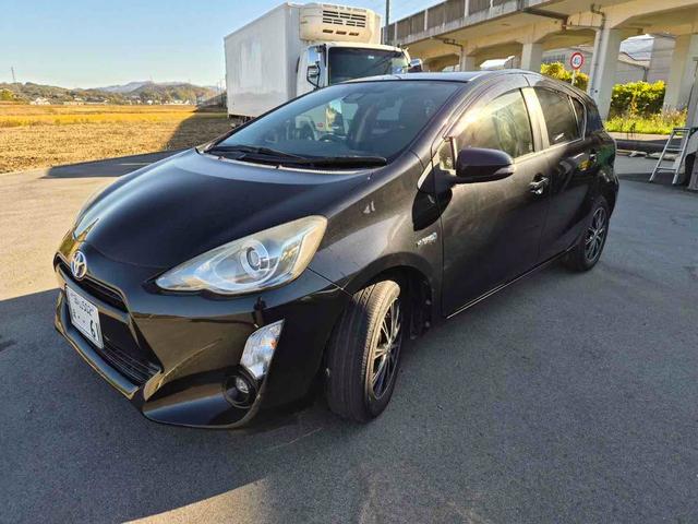 アクア Ｇブラックソフトレザーセレクション　ドライブレコーダー　ＴＶ　オートクルーズコントロール　衝突被害軽減システム　アルミホイール　スマートキー　ＣＶＴ　盗難防止システム　衝突安全ボディ　ＡＢＳ　ＥＳＣ　エアコン　パワーステアリング（9枚目）