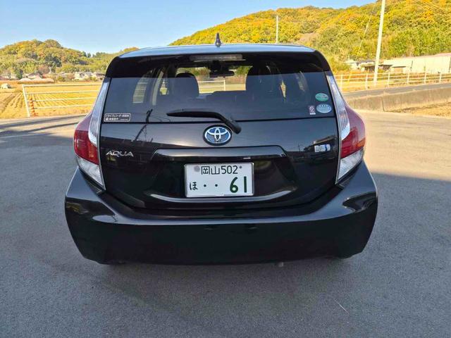 アクア Ｇブラックソフトレザーセレクション　ドライブレコーダー　ＴＶ　オートクルーズコントロール　衝突被害軽減システム　アルミホイール　スマートキー　ＣＶＴ　盗難防止システム　衝突安全ボディ　ＡＢＳ　ＥＳＣ　エアコン　パワーステアリング（14枚目）