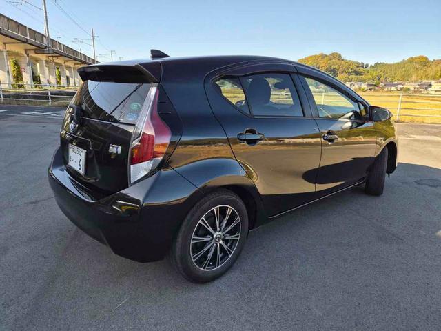 アクア Ｇブラックソフトレザーセレクション　ドライブレコーダー　ＴＶ　オートクルーズコントロール　衝突被害軽減システム　アルミホイール　スマートキー　ＣＶＴ　盗難防止システム　衝突安全ボディ　ＡＢＳ　ＥＳＣ　エアコン　パワーステアリング（27枚目）