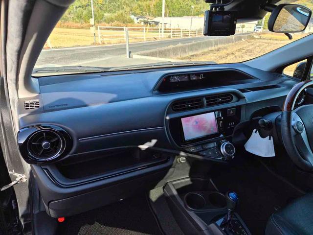 アクア Ｇブラックソフトレザーセレクション　ドライブレコーダー　ＴＶ　オートクルーズコントロール　衝突被害軽減システム　アルミホイール　スマートキー　ＣＶＴ　盗難防止システム　衝突安全ボディ　ＡＢＳ　ＥＳＣ　エアコン　パワーステアリング（28枚目）