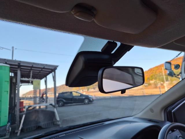 ＮＶ１５０ＡＤ ＶＥ　エマージェンシーブレーキ標準　ナビ　バックカメラ　ＥＴＣ　キーレス　電動格納ドアミラー　エアコン　パワステ　パワーウインドウ（8枚目）