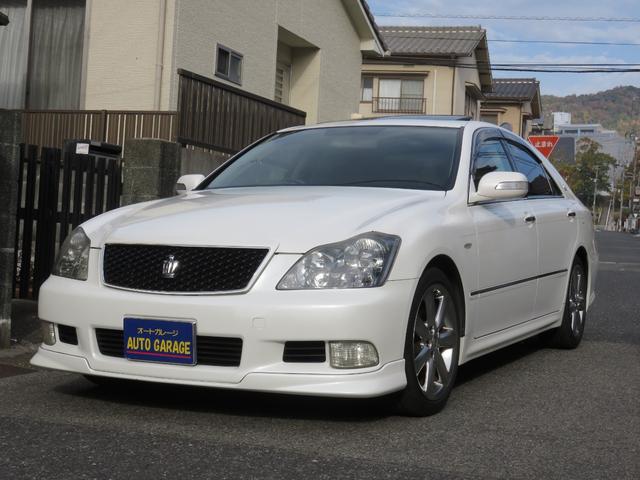 クラウン アスリート　６０ｔｈスペシャルエディション　黒革シート　サンルーフ　スマートキー　ＥＴＣ　ＨＤＤナビ　バックカメラ　スカッフイルミネーション（2枚目）