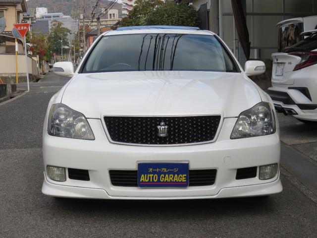 クラウン アスリート　６０ｔｈスペシャルエディション　黒革シート　サンルーフ　スマートキー　ＥＴＣ　ＨＤＤナビ　バックカメラ　スカッフイルミネーション（3枚目）