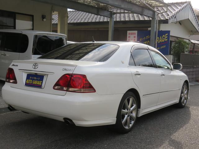 クラウン アスリート　６０ｔｈスペシャルエディション　黒革シート　サンルーフ　スマートキー　ＥＴＣ　ＨＤＤナビ　バックカメラ　スカッフイルミネーション（5枚目）