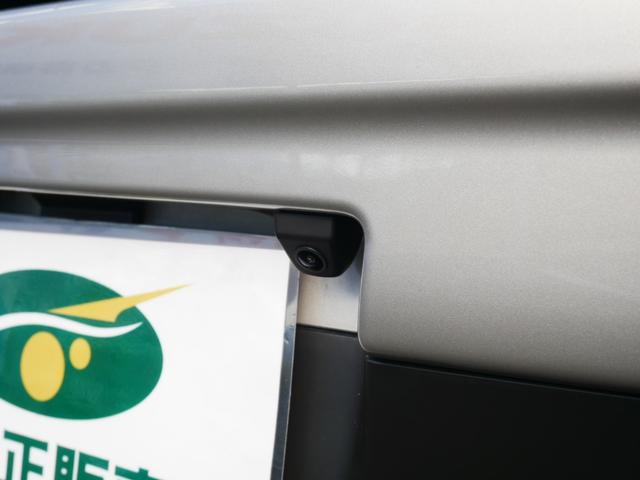 バックカメラも装着済み！！　バンパーと一体感があるバックカメラで違和感がありません。