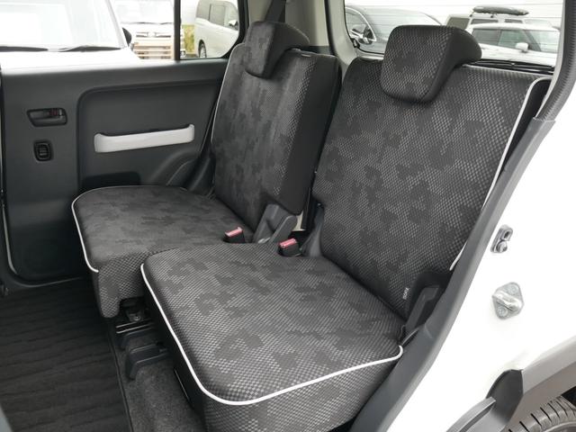 後部座席もかなり綺麗です。クッション性も高いので長時間乗ってもストレス感じません。ご来店時に一度座ってみてくださいね♪