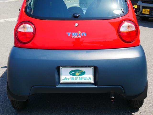 ツイン ガソリンB フルノーマル車両 サスペンションパーツ新品交換 CD&USBステレオ バックドア雨漏り対策実施 ルーフ&ドアモール交換 取扱説明書&メンテナンスノート&整備記録簿付属 キーレスキー&純正スペアキー付属(38枚目)