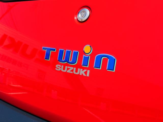 ツイン ガソリンB フルノーマル車両 サスペンションパーツ新品交換 CD&USBステレオ バックドア雨漏り対策実施 ルーフ&ドアモール交換 取扱説明書&メンテナンスノート&整備記録簿付属 キーレスキー&純正スペアキー付属(41枚目)