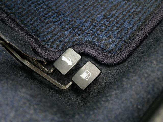 ツイン ガソリンB フルノーマル車両 サスペンションパーツ新品交換 CD&USBステレオ バックドア雨漏り対策実施 ルーフ&ドアモール交換 取扱説明書&メンテナンスノート&整備記録簿付属 キーレスキー&純正スペアキー付属(49枚目)