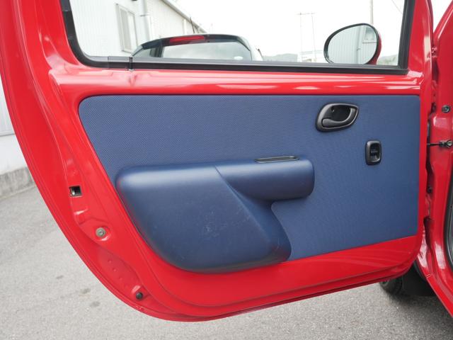 ツイン ガソリンB フルノーマル車両 サスペンションパーツ新品交換 CD&USBステレオ バックドア雨漏り対策実施 ルーフ&ドアモール交換 取扱説明書&メンテナンスノート&整備記録簿付属 キーレスキー&純正スペアキー付属(50枚目)